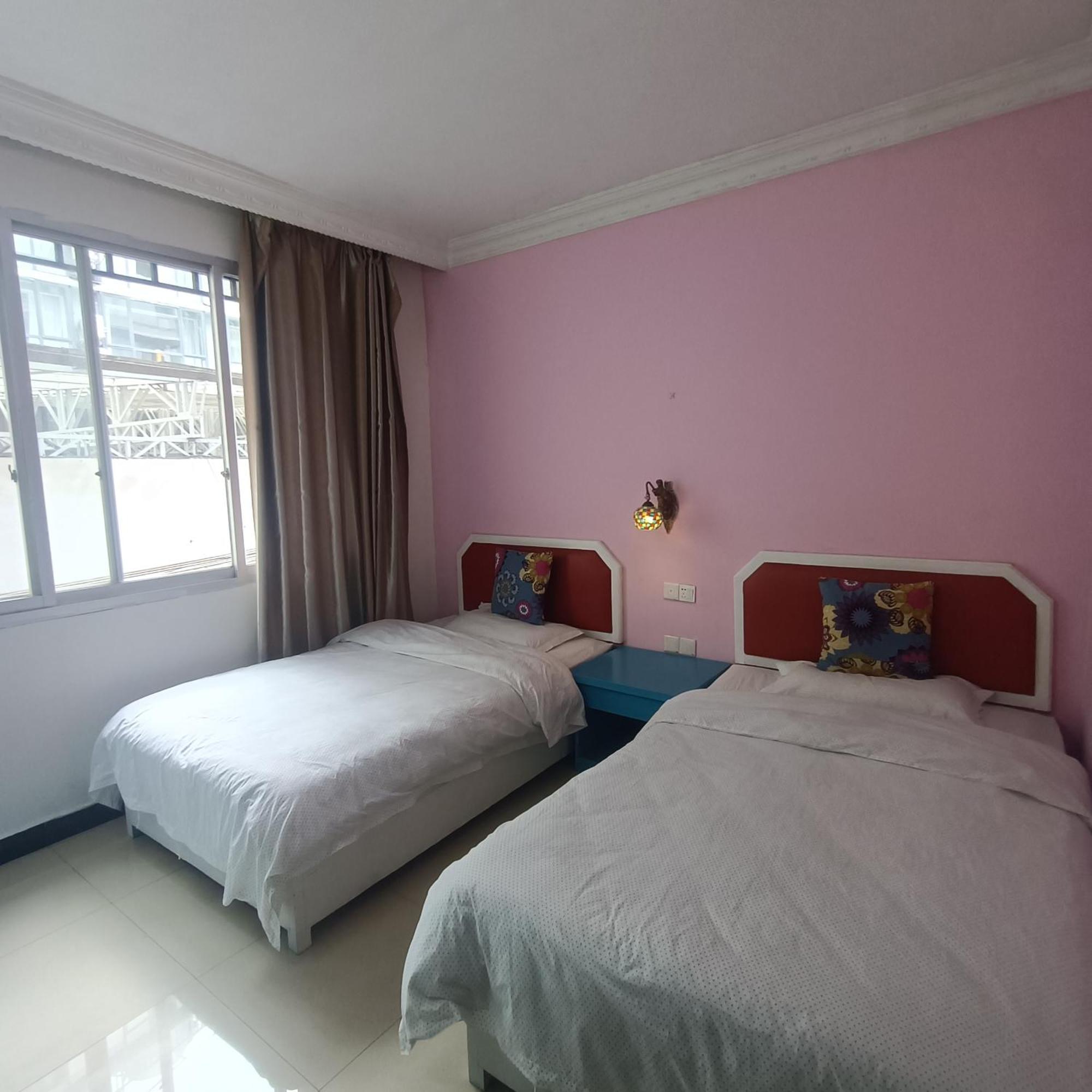 How Flower Hostel Yangshuo Exterior foto