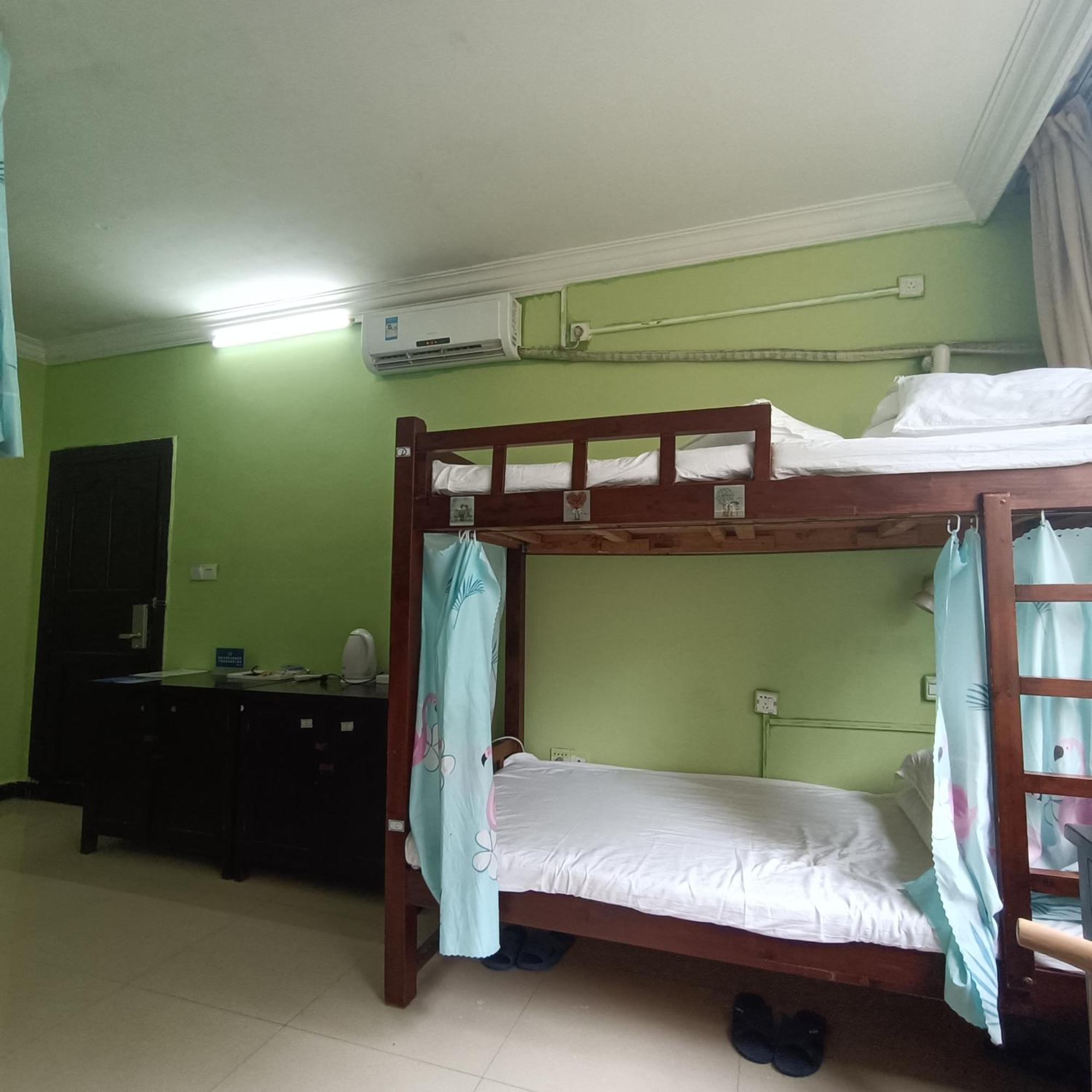 How Flower Hostel Yangshuo Exterior foto