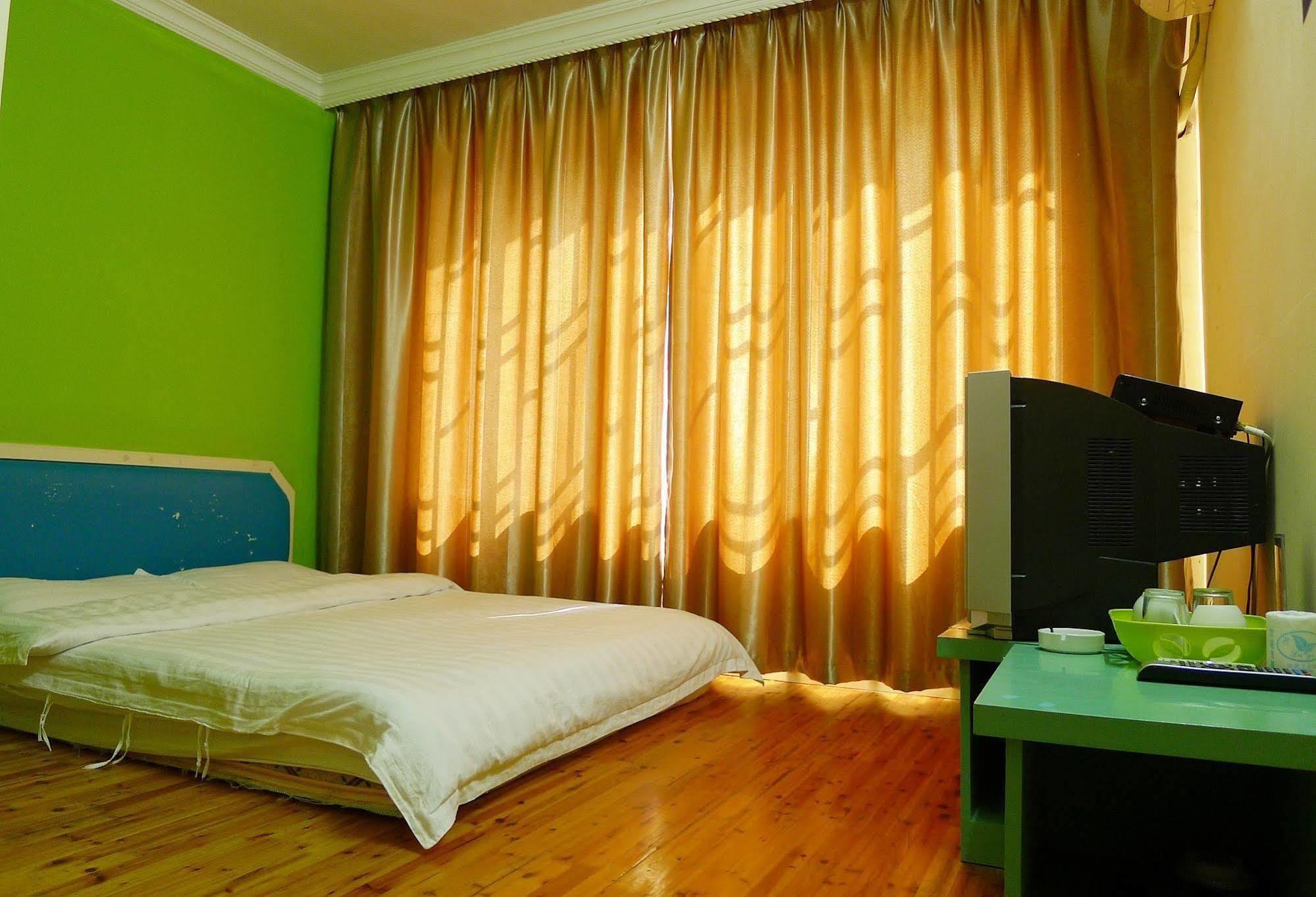 How Flower Hostel Yangshuo Exterior foto