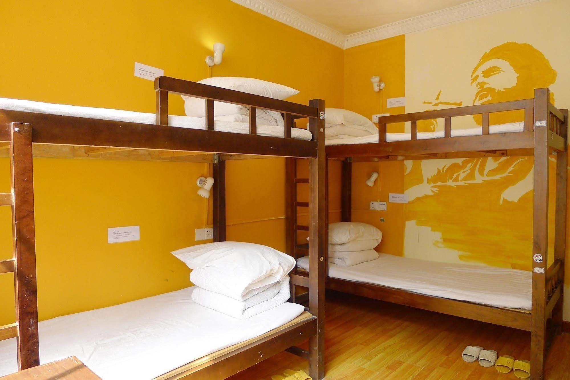 How Flower Hostel Yangshuo Exterior foto